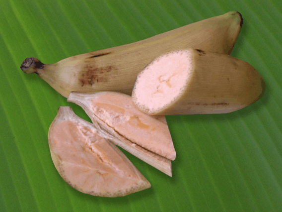 Isla banana, showing pink pulp