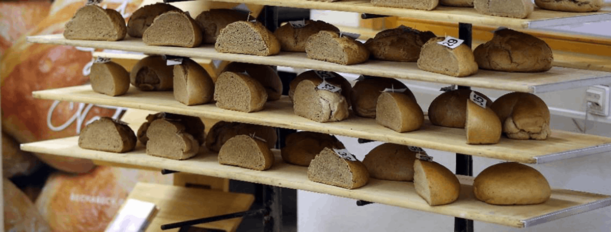 Shelves of bread made from different wheat varieties